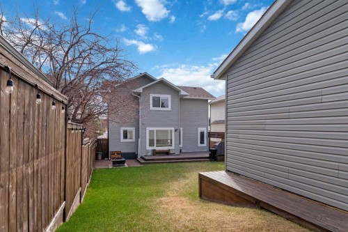 11 Woodside Circle, Airdrie, AB - Outdoor With Exterior