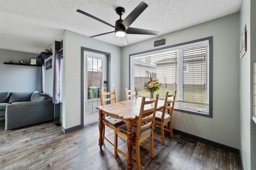 11 Woodside Circle, Airdrie, AB - Indoor