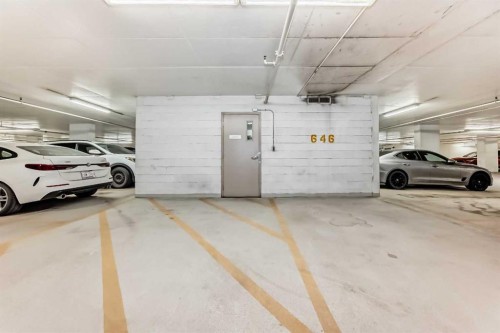 110-51 Waterfront Mews Sw, Calgary, AB - Indoor Photo Showing Garage