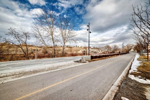 110-51 Waterfront Mews Sw, Calgary, AB - Outdoor With View