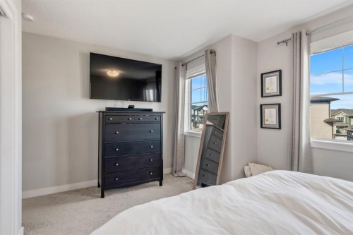 247 Sage Hill Grove Nw, Calgary, AB - Indoor Photo Showing Bedroom