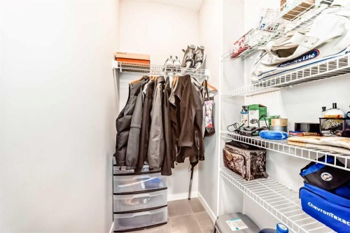 151 Sundown Way, Cochrane, AB - Indoor