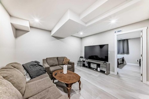 172 Redstone Park Ne, Calgary, AB - Indoor