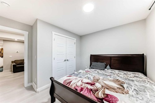 172 Redstone Park Ne, Calgary, AB - Indoor Photo Showing Bedroom