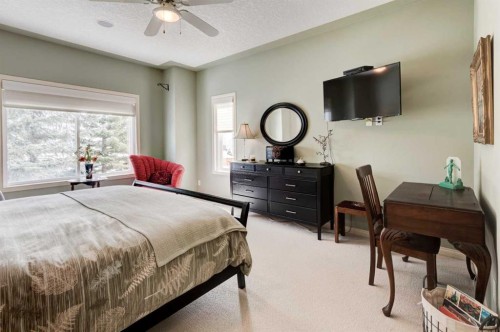 180 Sierra Morena Landing Sw, Calgary, AB - Indoor Photo Showing Bedroom