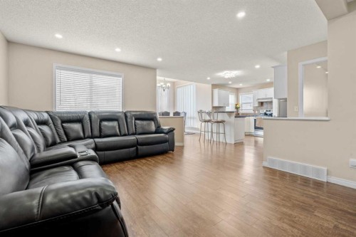 332 Oakmere Way, Chestermere, AB - Indoor Photo Showing Living Room