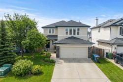 332 Oakmere Way Chestermere, AB T1X 1N3