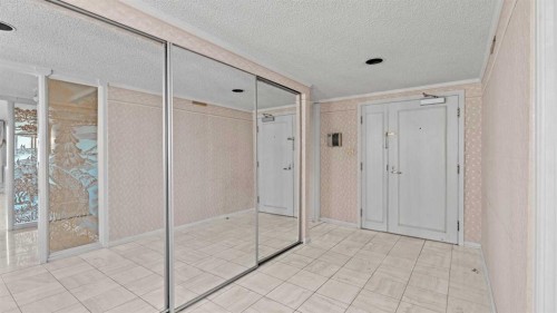 1002A-500 Eau Claire Avenue Sw, Calgary, AB - Indoor