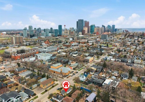 402 8A Street Ne, Calgary, AB - Outdoor With View