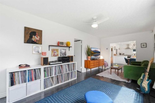 402 8A Street Ne, Calgary, AB - Indoor