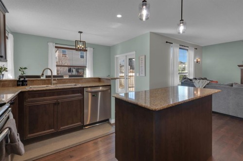69 Morningside Circle Sw, Airdrie, AB - Indoor Photo Showing Kitchen