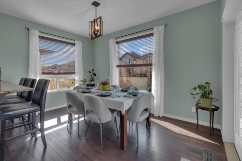 69 Morningside Circle Sw, Airdrie, AB - Indoor Photo Showing Dining Room