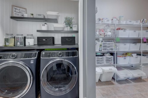 69 Morningside Circle Sw, Airdrie, AB - Indoor Photo Showing Laundry Room