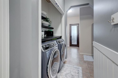 69 Morningside Circle Sw, Airdrie, AB - Indoor Photo Showing Laundry Room
