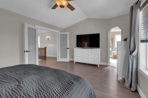 69 Morningside Circle Sw, Airdrie, AB - Indoor Photo Showing Bedroom