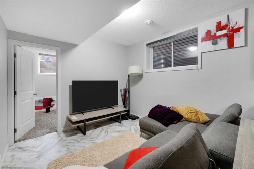 32 Seton Row Se, Calgary, AB - Indoor