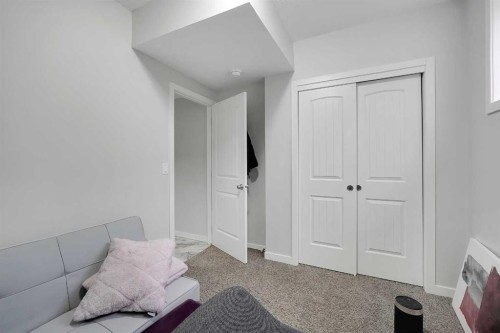32 Seton Row Se, Calgary, AB - Indoor Photo Showing Other Room