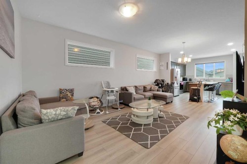 32 Seton Row Se, Calgary, AB - Indoor Photo Showing Living Room