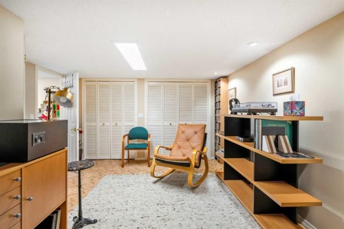 91 Sun Valley Drive Se, Calgary, AB - Indoor
