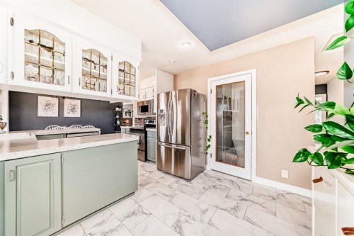51 Foxwell Road Se, Calgary, AB - Indoor
