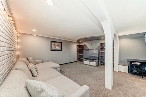 51 Foxwell Road Se, Calgary, AB - Indoor
