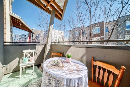 220-7 Westpark Common Sw, Calgary, AB - Outdoor