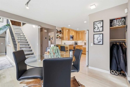 2712 22 Street Sw, Calgary, AB - Indoor Photo Showing Dining Room
