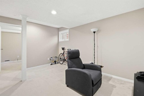 2712 22 Street Sw, Calgary, AB - Indoor