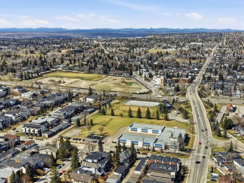 2712 22 Street Sw, Calgary, AB - Outdoor With View