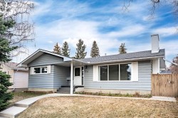 5220 Barron Drive NW Calgary, AB T2L 1T6