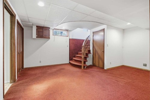 5220 Barron Drive Nw, Calgary, AB - Indoor