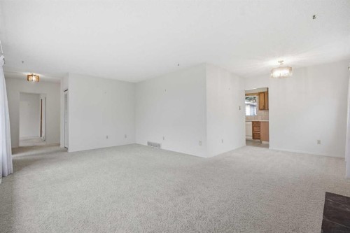 5220 Barron Drive Nw, Calgary, AB - Indoor Photo Showing Other Room