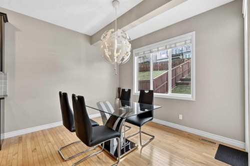 43 Heritage Hill, Cochrane, AB - Indoor Photo Showing Dining Room