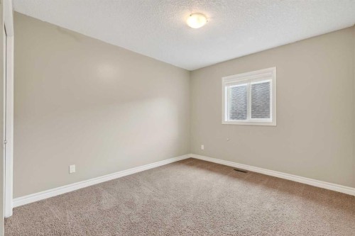 43 Heritage Hill, Cochrane, AB - Indoor Photo Showing Other Room