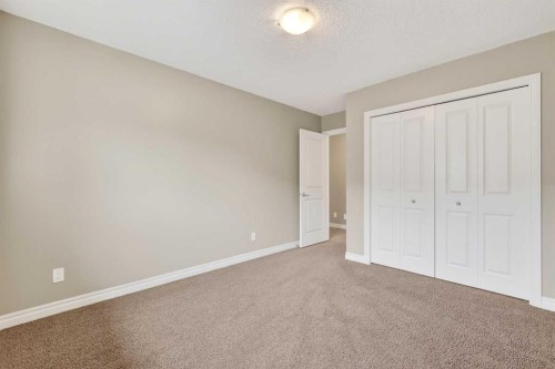 43 Heritage Hill, Cochrane, AB - Indoor Photo Showing Other Room
