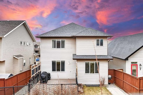 43 Heritage Hill, Cochrane, AB - Outdoor With Exterior