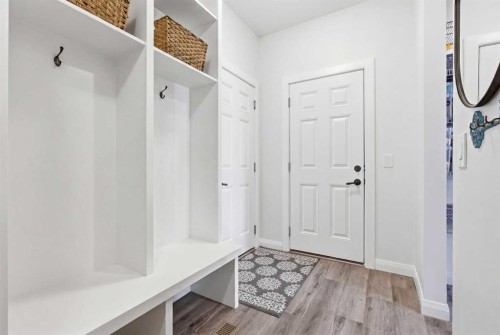 7 Evansglen Park Nw, Calgary, AB - Indoor Photo Showing Other Room