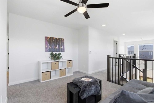 7 Evansglen Park Nw, Calgary, AB - Indoor