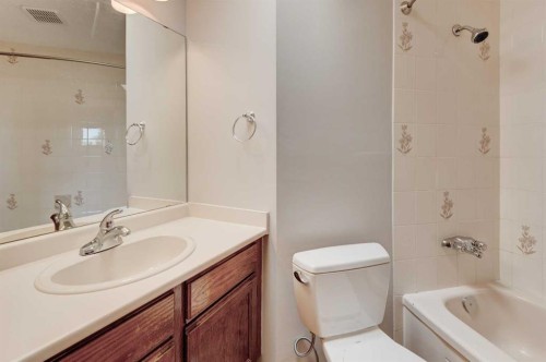 260 Hawkwood Boulevard Nw, Calgary, AB - Indoor Photo Showing Bathroom
