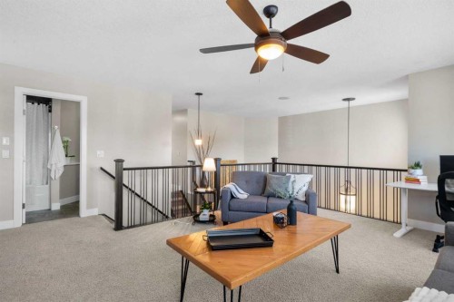 809 Canoe Green Sw, Airdrie, AB - Indoor