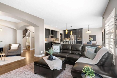 809 Canoe Green Sw, Airdrie, AB - Indoor Photo Showing Living Room
