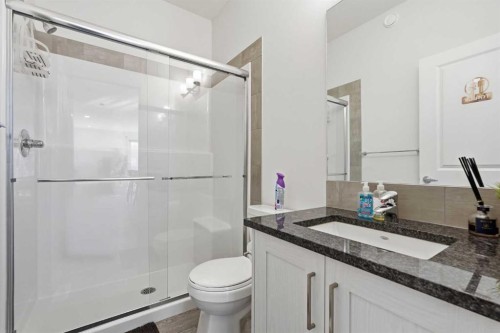 260 Lucas Way Nw, Calgary, AB - Indoor Photo Showing Bathroom