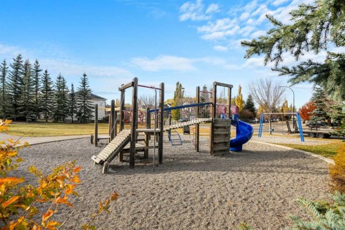 14700 Mt Mckenzie Drive Se, Calgary, AB - Outdoor