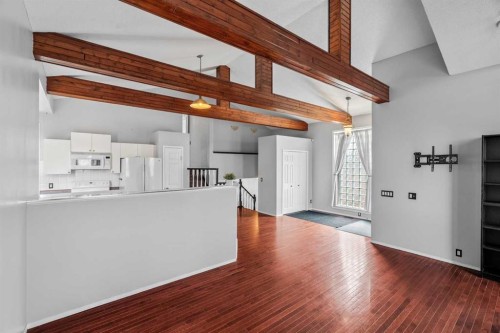 14700 Mt Mckenzie Drive Se, Calgary, AB - Indoor