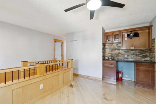 95 Mchugh Road Ne, Calgary, AB - Indoor Photo Showing Other Room