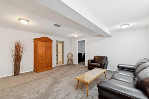 95 Mchugh Road Ne, Calgary, AB - Indoor
