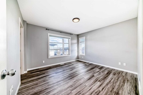 911 Evansridge Park Nw, Calgary, AB - Indoor Photo Showing Other Room