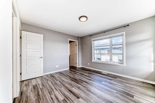 911 Evansridge Park Nw, Calgary, AB - Indoor Photo Showing Other Room