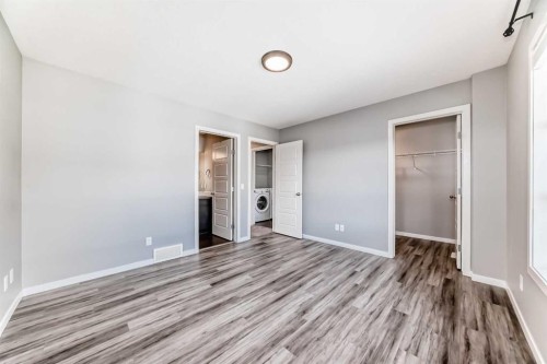 911 Evansridge Park Nw, Calgary, AB - Indoor Photo Showing Other Room