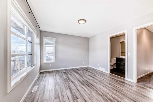 911 Evansridge Park Nw, Calgary, AB - Indoor Photo Showing Other Room